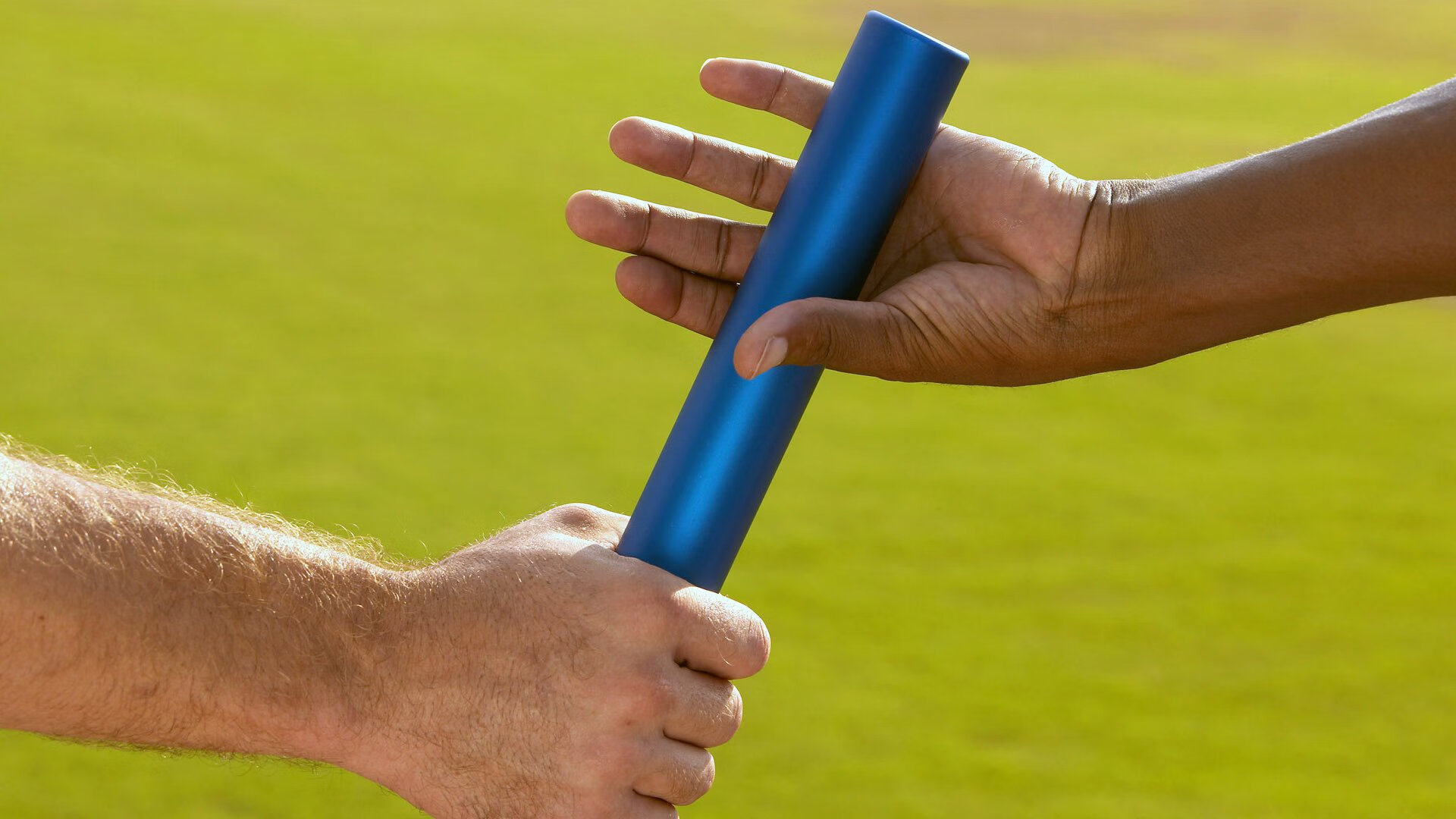 勇士队连续五场保持不败,士气高涨,勇士队全队